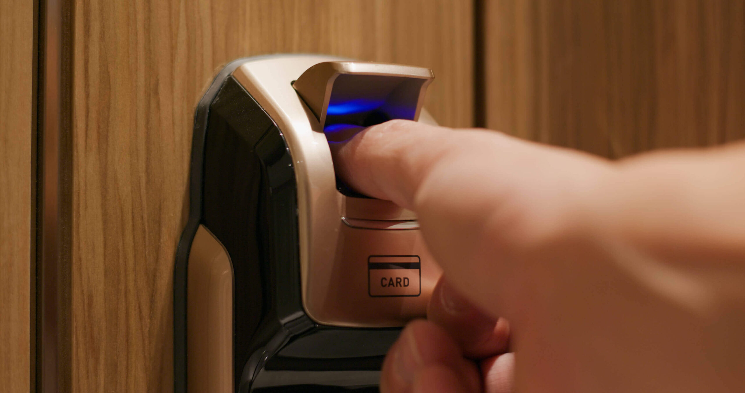 fingerprint door lock opening