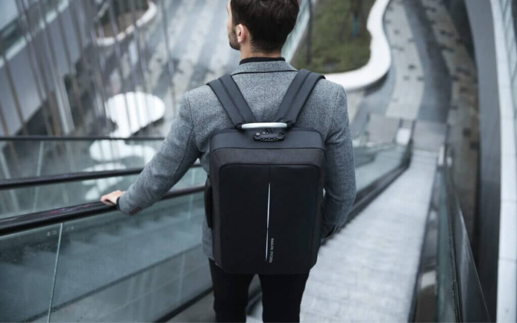 backpack with lock 1