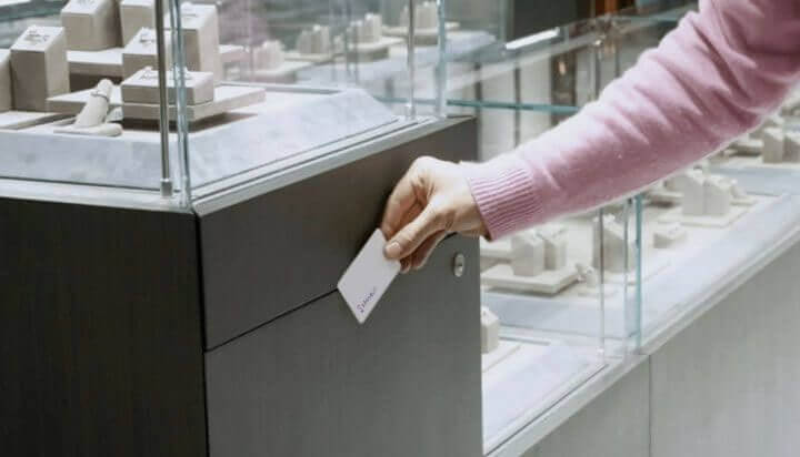 keyless lock solutions for retail display cases 3